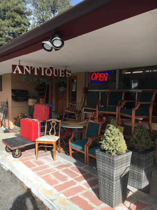 Aunt Maude's Antique Mall 0