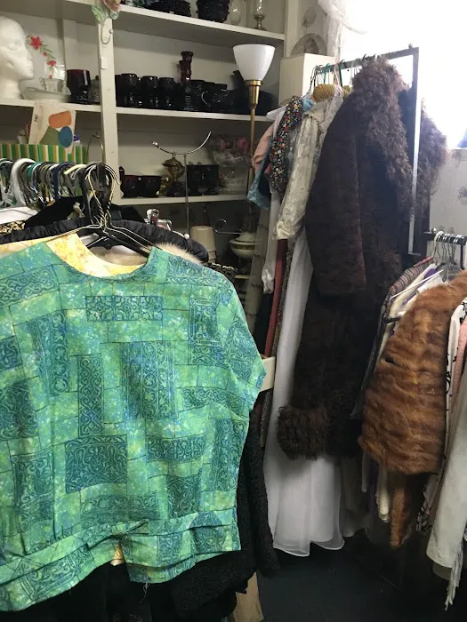 Aunt Maude's Antique Mall 6
