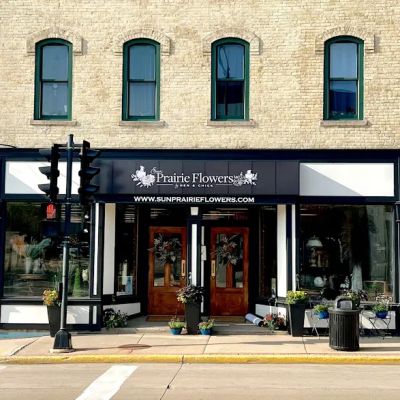 Sun Prairie Flowers by Hen & Chick