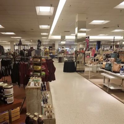 Dillard's