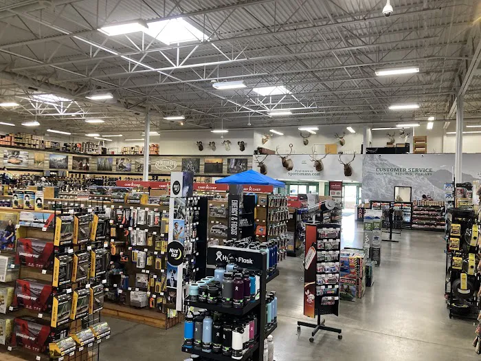 Sportsman's Warehouse 4