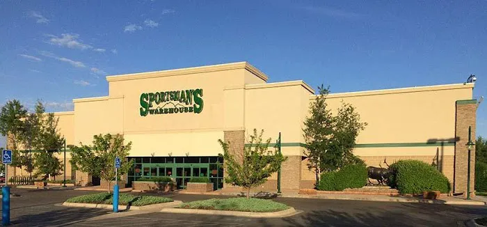 Sportsman's Warehouse 3