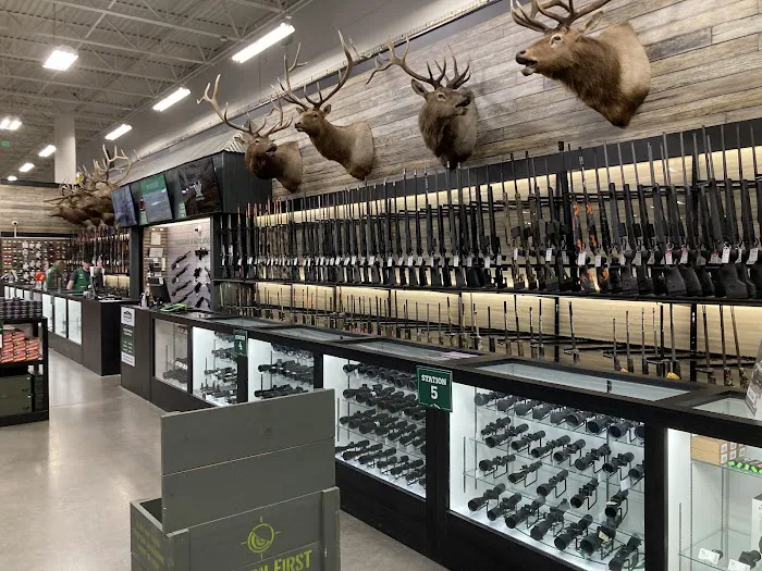 Sportsman's Warehouse 1