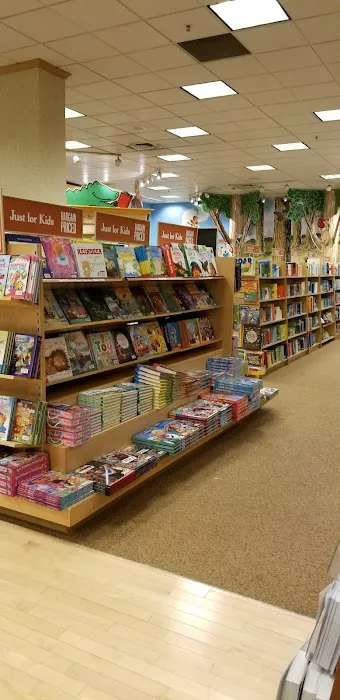 Barnes & Noble 4