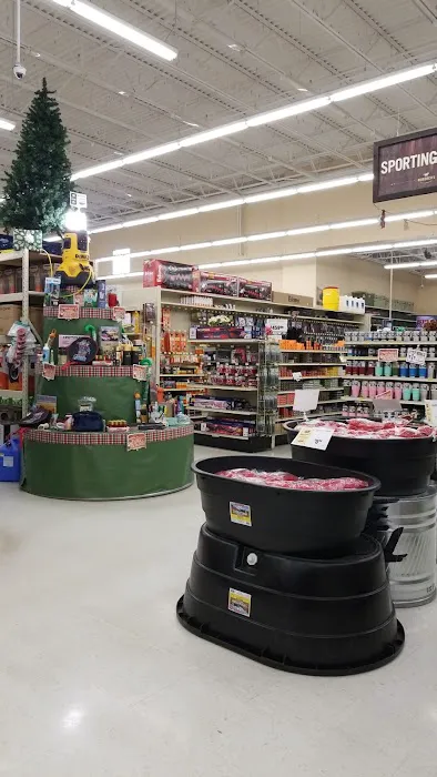 Murdoch's Ranch & Home Supply 3