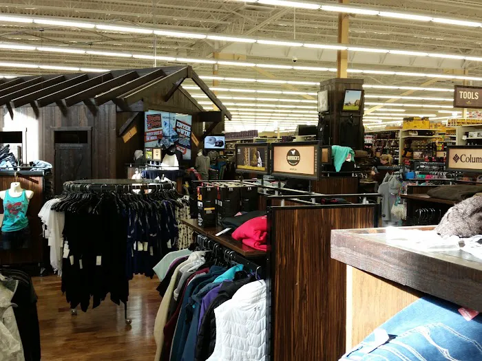 Murdoch's Ranch & Home Supply 8