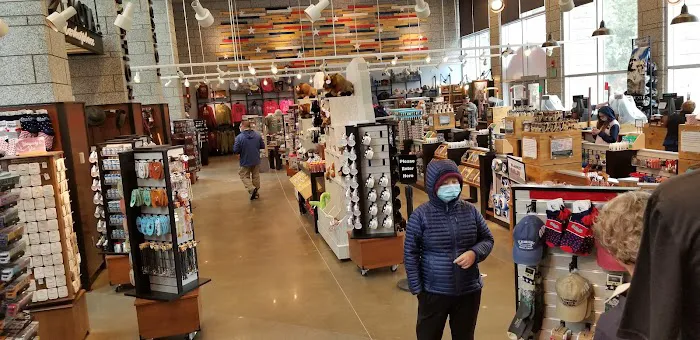 Mount Rushmore Gift Shop 5