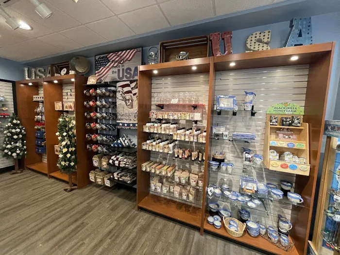 Mount Rushmore Gift Shop 3