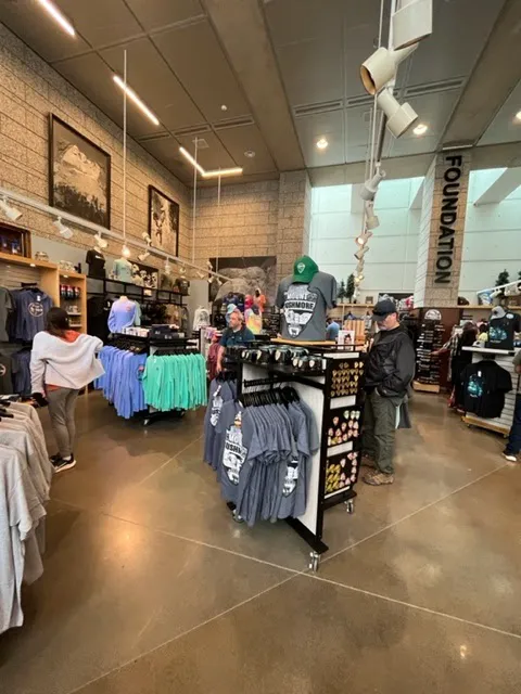 Mount Rushmore Gift Shop 8