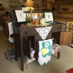 The Haberdashery at Johnson Siding ico