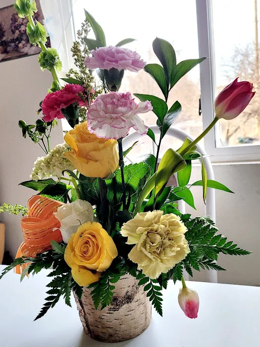 Changing Seasons Floral & Gifts 0