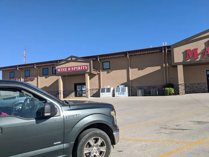 Decker's Market 4