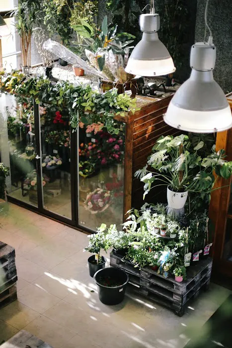 Treasured Florals and Gifts 1