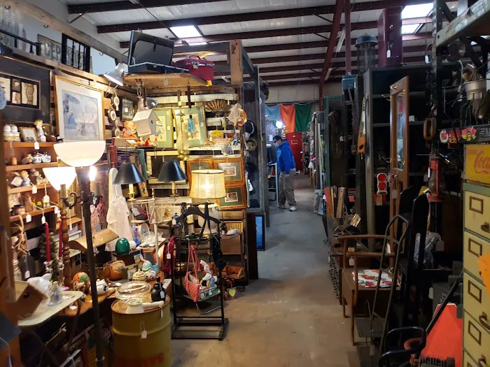 Warehouse Antique Mall 0