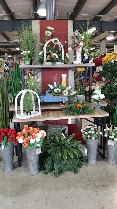 Martin's Floral & Home Decor 3