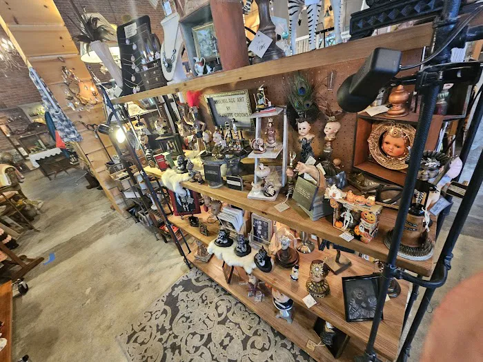 Grand Leader Mercantile 8