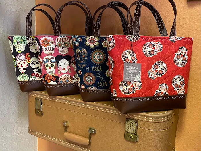 Sandra Lee’s Handmade Handbags and Gifts 5