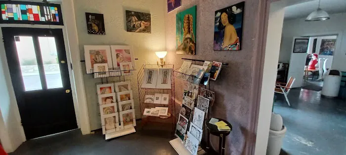 Woodys Gift Gallery 3