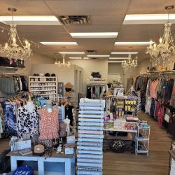 Giggle Gals Boutique ico