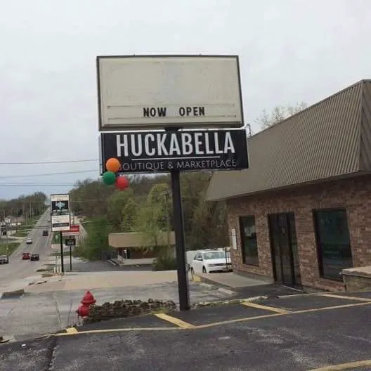HuckaBella Boutique & Marketplace 0
