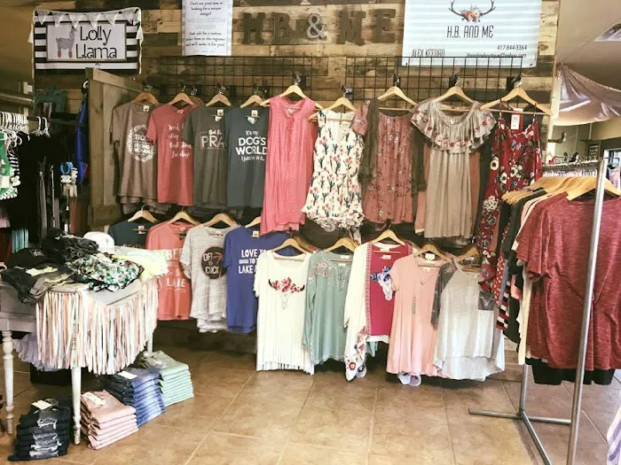 HuckaBella Boutique & Marketplace 8