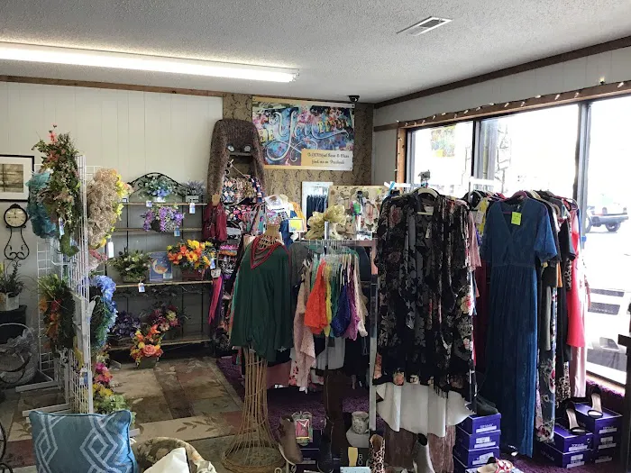 Magnolia's Market & Boutique 8