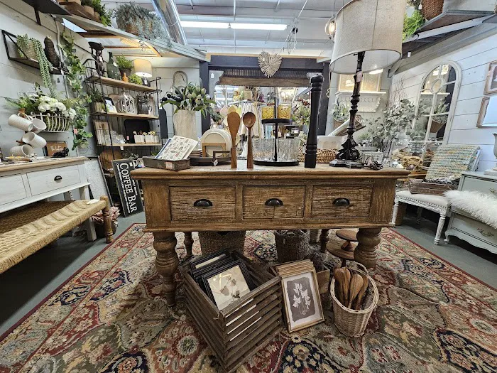 SweetPea's Vintage & More 1