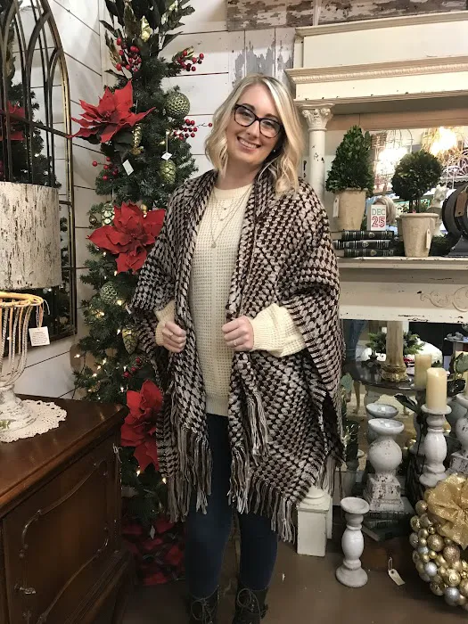 SweetPea's Vintage & More 9