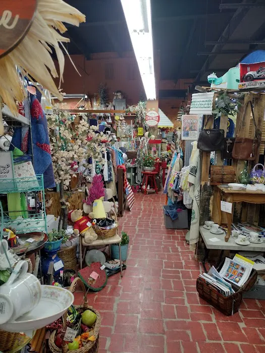 Primitive Chick Antiques 6