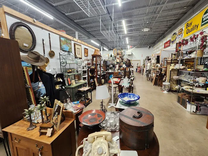 OCC Antiques & Interiors - 