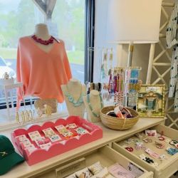 The Ivy Boutique & Gifts ico