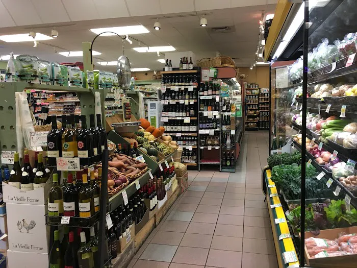 Lois' Natural Marketplace 6