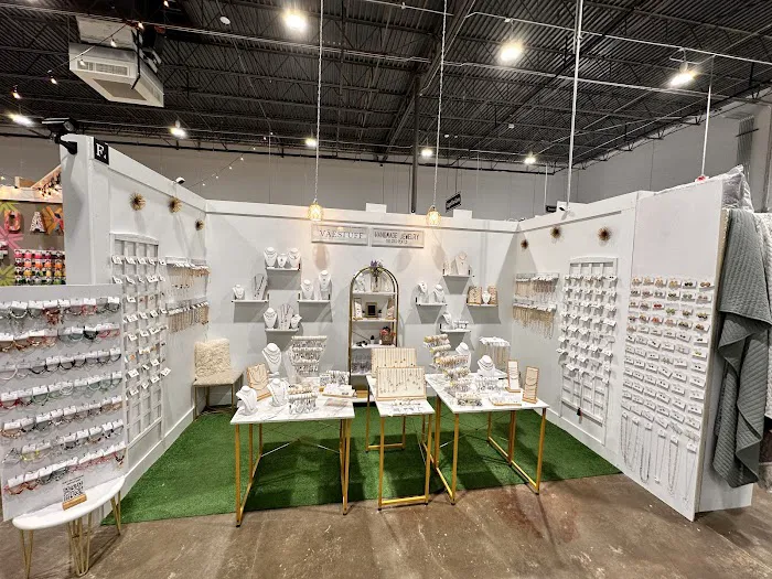 VaEs Boutiques 8