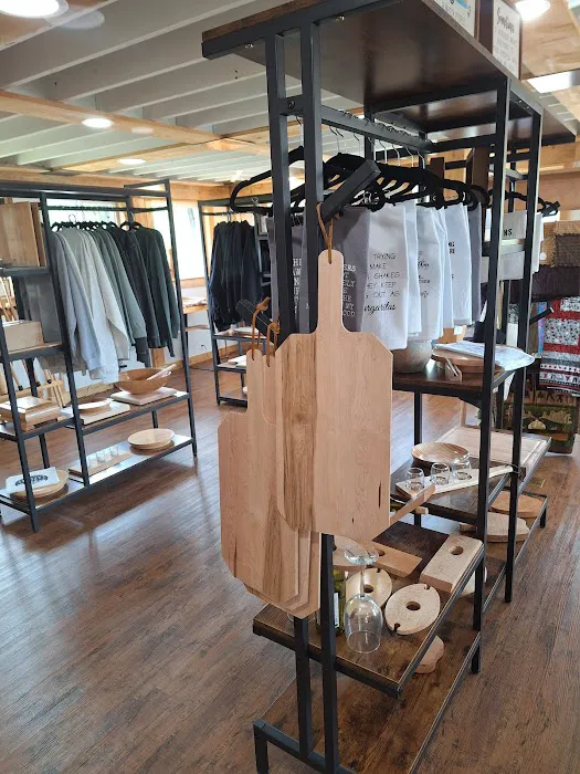 Birds Eye Creations Retail Store 0