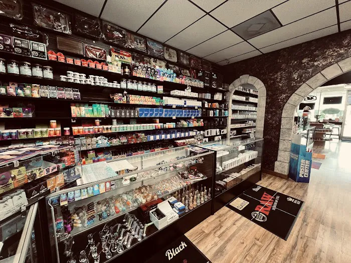 Cave Smoke Shop 4