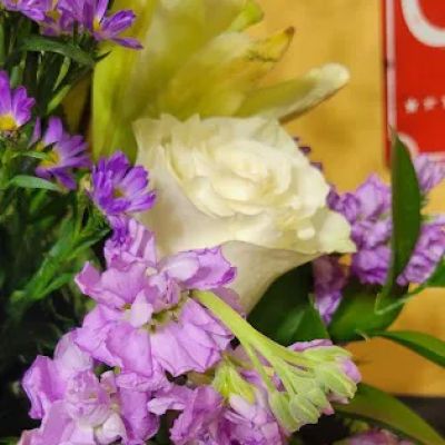 Cano's Flowers & Gifts