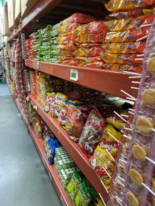 El Surtidor Candy & Supplies 6