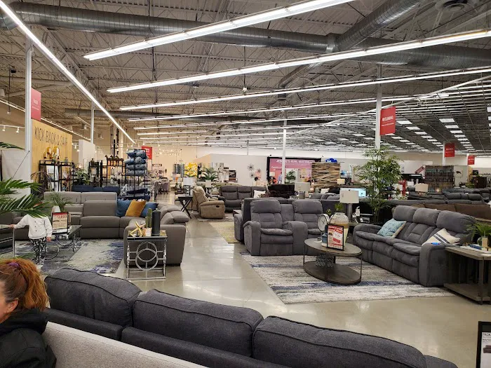 Jerome's Furniture & Mattress Store-Moreno Valley 4