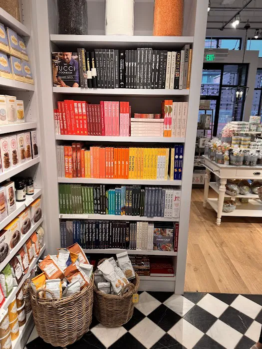 Williams-Sonoma 4