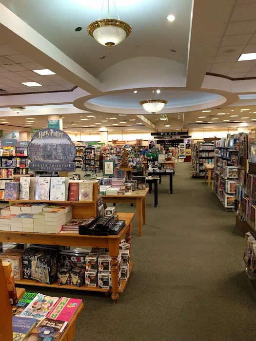 Barnes & Noble 1