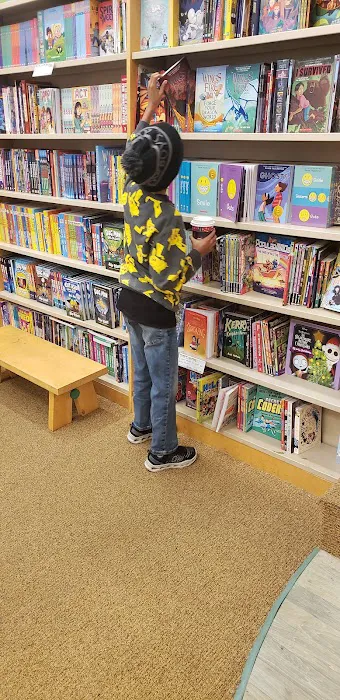 Barnes & Noble 5