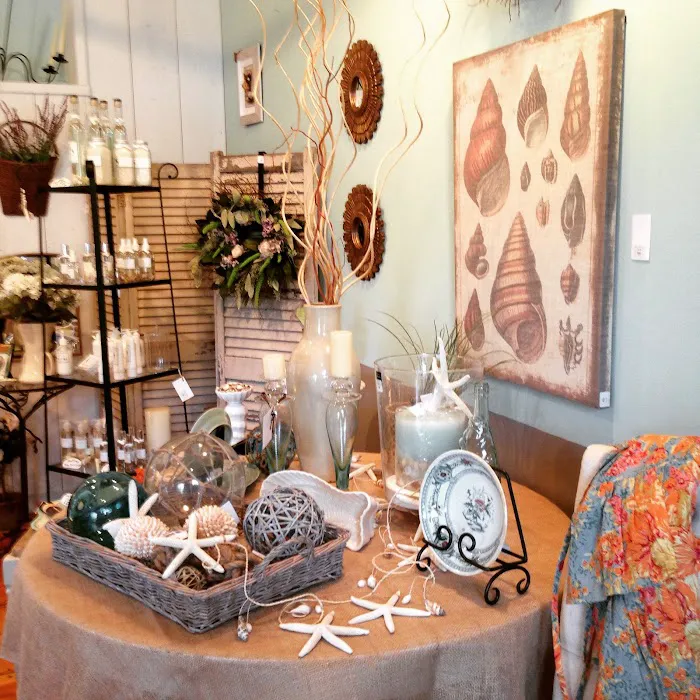 The Shops at Cape Neddick 5