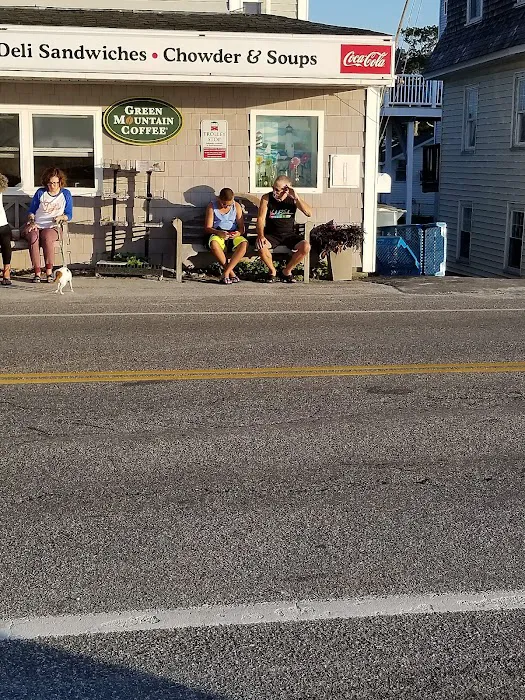 Long Sands General Store and Deli 7