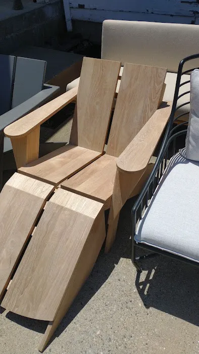 Crate & Barrel Outlet 8