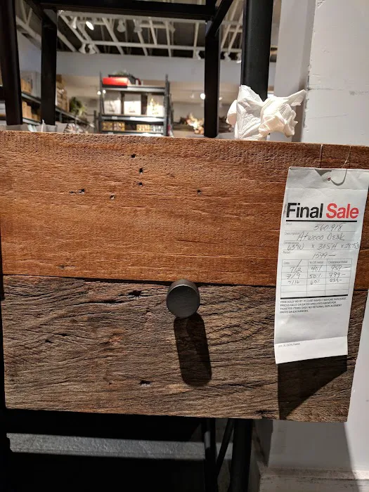 Crate & Barrel Outlet 7