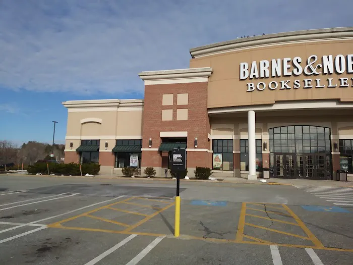 Barnes & Noble 8