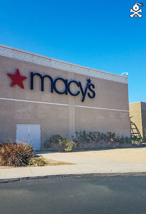 Macy's 0