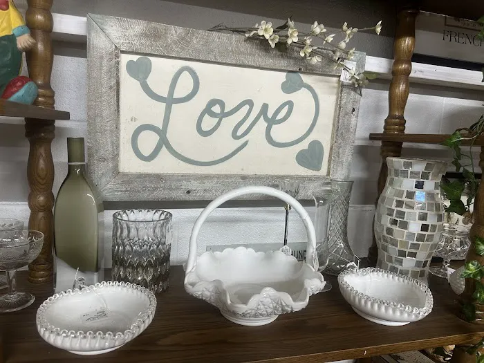 THRIFTIQUE MARKETPLACE 2