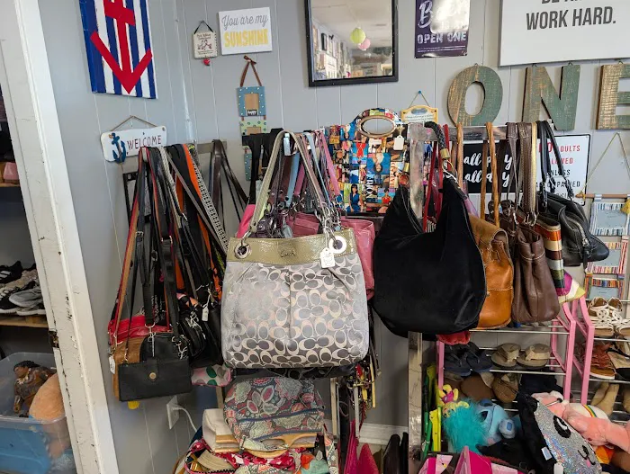 Kim K's Thrift Store 5