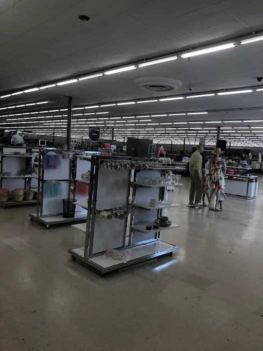 Goodwill Store – Orange Grove 6